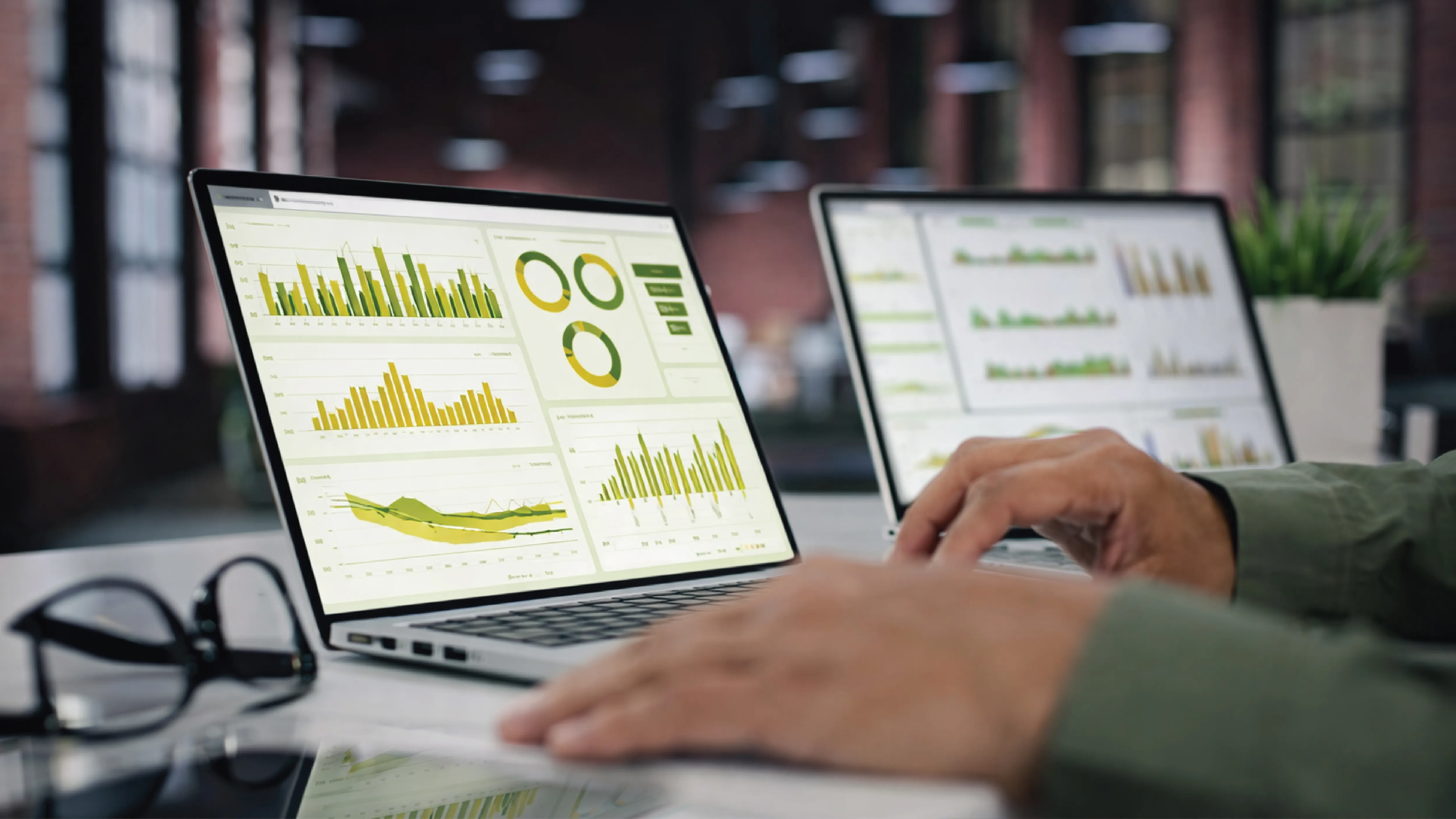 What to Consider Before Hiring Digital Marketing Analytics Services in Medina